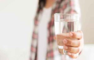 3 Signs of Lack of Water in Body